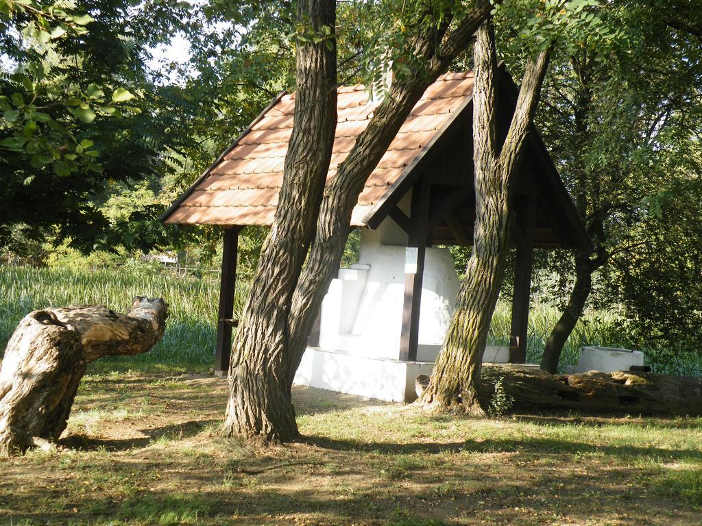 Vizimalom Kemping, Panzio Es Etterem Turistvandi Екстериор снимка