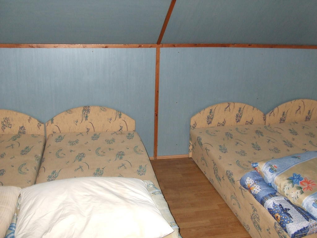 Vizimalom Kemping, Panzio Es Etterem Turistvandi Стая снимка